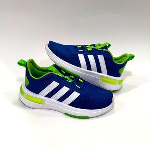 Boys Adidas Racer TR23 Sneakers - Size youth 2